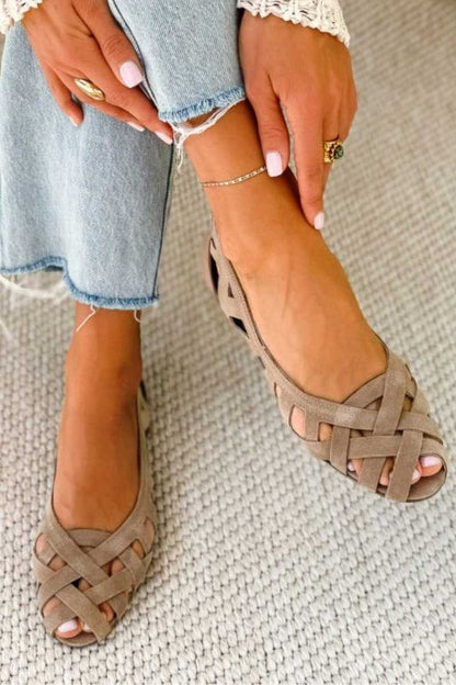 Sandra | Sandalias planas con puntera abierta y tejido trenzado