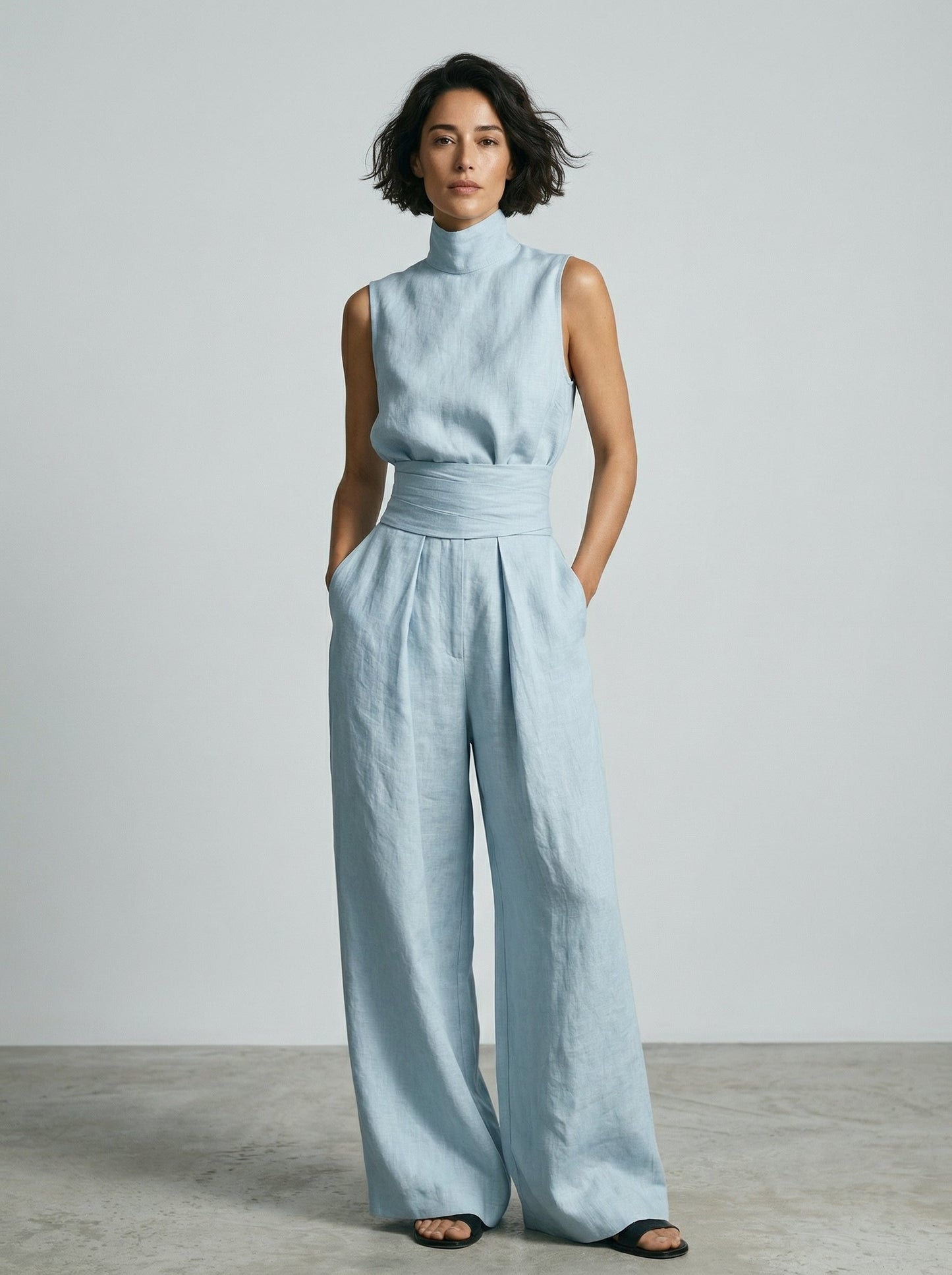 Nuria | Conjunto minimalista de blusa sin mangas