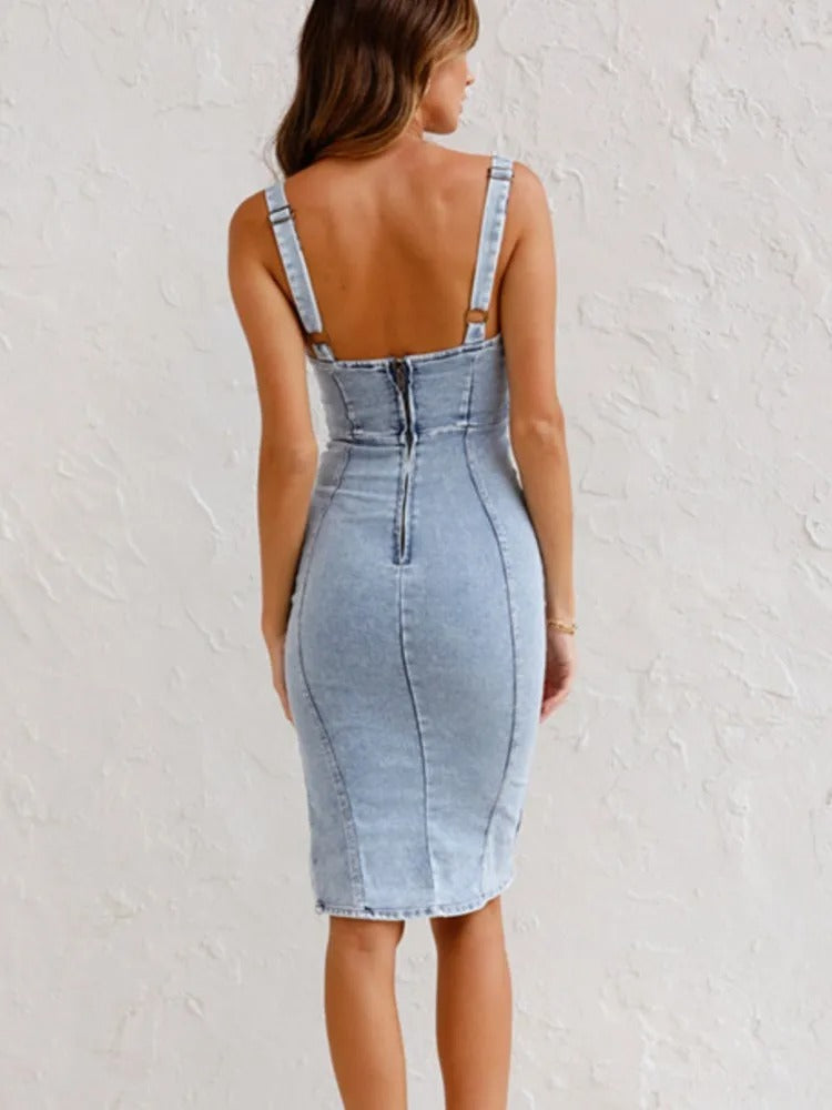 Vestido Vaquero Midi Ajustado con Cremallera Delantera – Denim Elegance